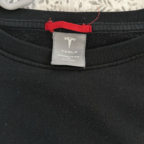 Black Tesla crew neck - Picture 4 of 4